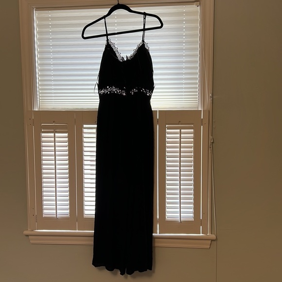 Black lace Lulu’s jumpsuit - Picture 3 of 3